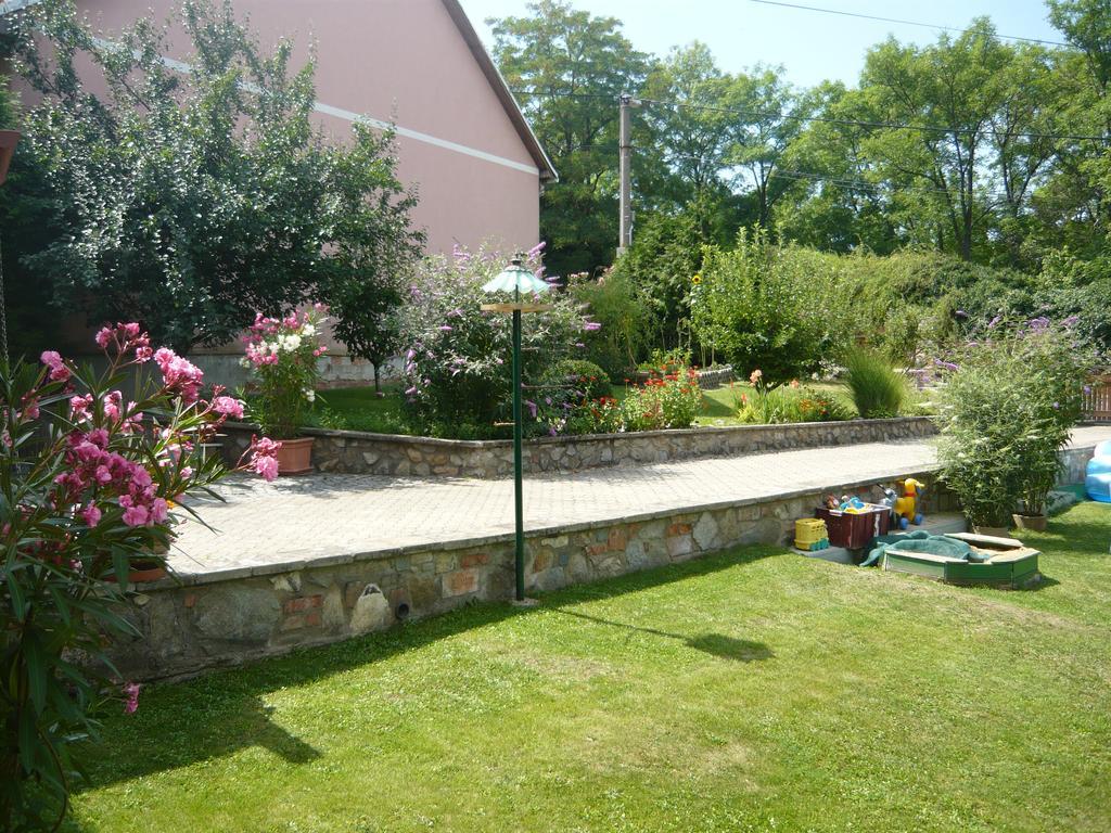 Apartment Livi Mikulov Zewnętrze zdjęcie